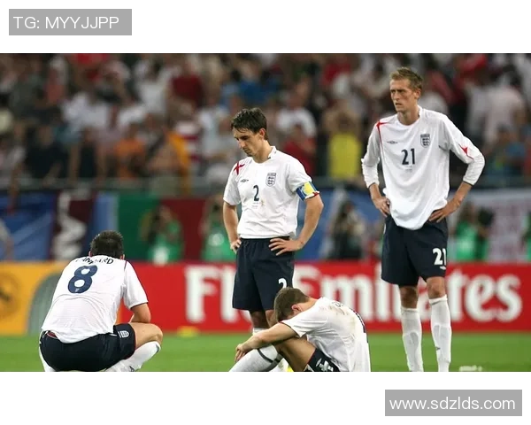 各大足球明星点球技巧与心理分析揭秘助你了解足球场上的决胜瞬间